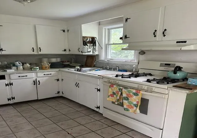 5th image of 865 Sandwich Rd, East Falmouth, MA 02536 | MLS# 22603940