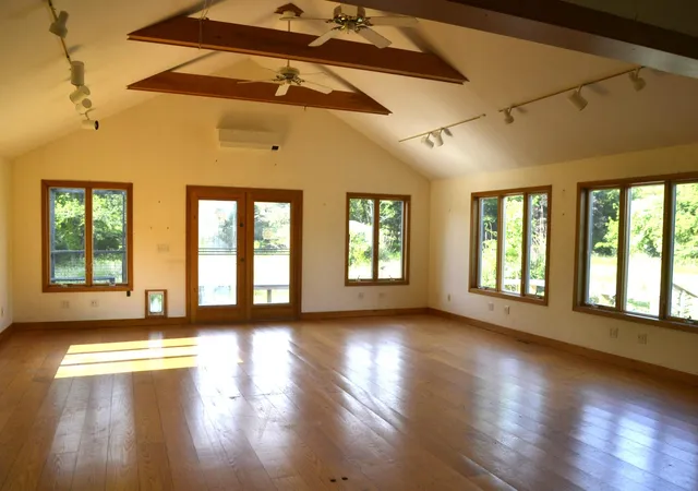 2nd image of 29 Scotchmans Ln, West Tisbury, MA 02575 | MLS# 22604010