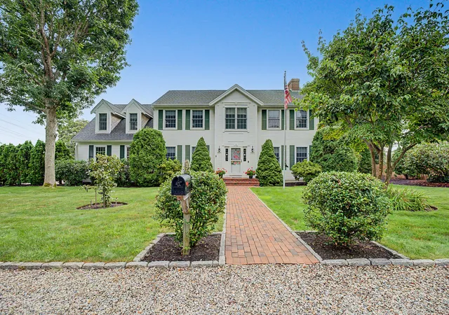 46th image of 12 Gordon Ln, Yarmouth Port, MA 02675 | MLS# 22604066