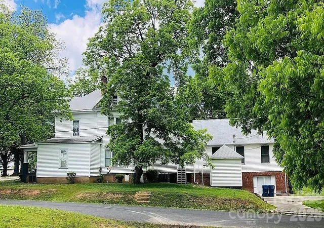 Photo 3 of Single family home for sale at 115 S Pearl St, Troy, NC 27371 | MLS# 4194779 | Listing updated on 2026-08-22
