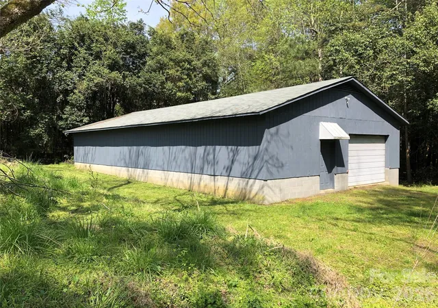 Photo 38 of Single family home for sale at 115 S Pearl St, Troy, NC 27371 | MLS# 4194779 | Listing updated on 2026-08-22