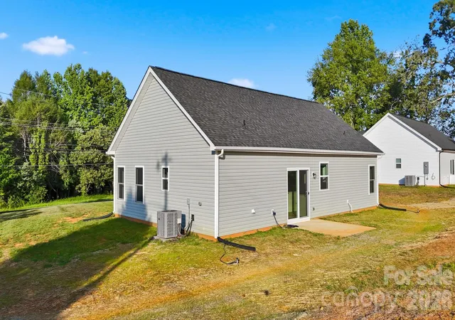 4th image of 128 N Main St, Granite Falls, NC 28630 | MLS# 4317845