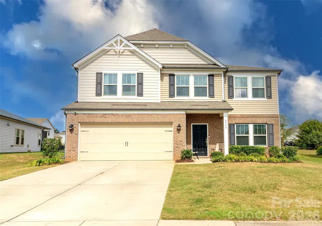 Photo 1 of Single family home for sale at 4314 Collingham Dr, Charlotte, NC 28273 | MLS# 4389603 | Listing updated on 2026-08-22