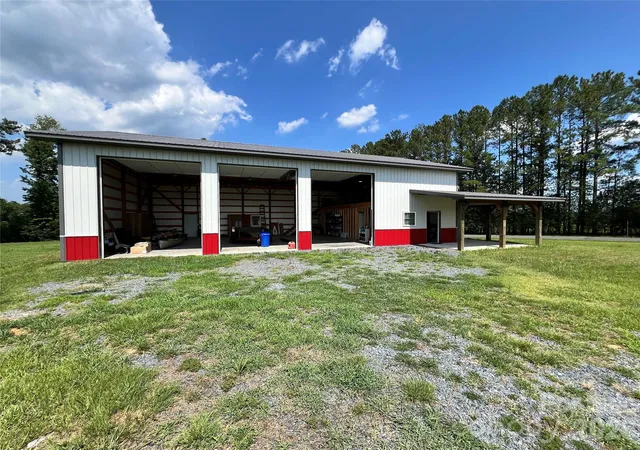 Photo 3 of House for sale at 510 Lillys Brg Rd, Mount Gilead, NC 27306 | MLS# 4399524 | Listing updated on 2026-07-02