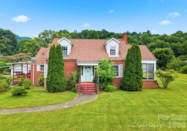 Photo 4 of House for sale at 783 Skyland Dr, Sylva, NC 28779 | MLS# 4401955 | Listing updated on 2026-08-04