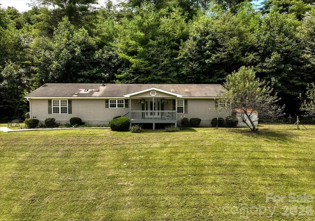 Photo 1 of Single family home for sale at 59 Trout Water Cir, Burnsville, NC 28714 | MLS# 4409802 | Listing updated on 2026-08-24
