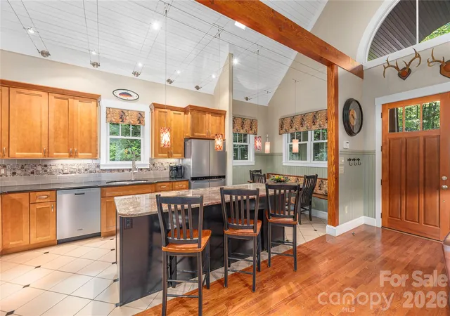 Photo 3 of Single family home for sale at 35 Flint Ridge Rd, Bryson City, NC 28713 | MLS# 4410235 | Listing updated on 2026-10-05