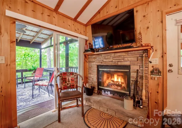 Photo 3 of Single family home for sale at 21 Bear Cub Dr, Spruce Pine, NC 28777 | MLS# 4410886 | Listing updated on 2026-08-31
