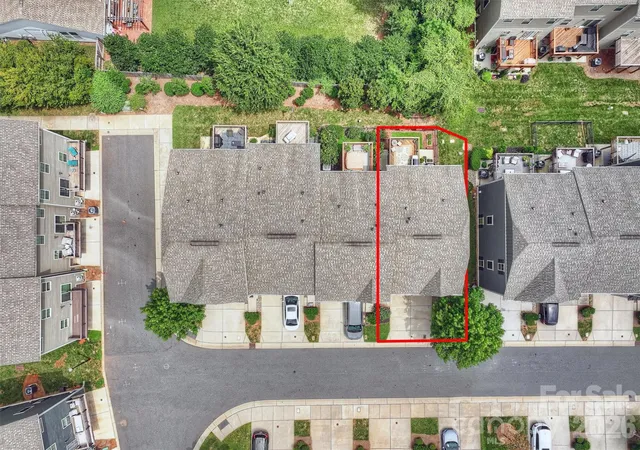 48th image of 1940 Catkin Ln, Charlotte, NC 28205 | MLS# 4411056