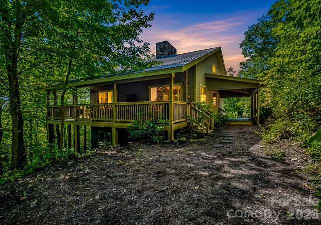 Photo 1 of Single family home for sale at 366 Summer Haven Rd, Swannanoa, NC 28778 | MLS# 4412743 | Listing updated on 2026-10-03