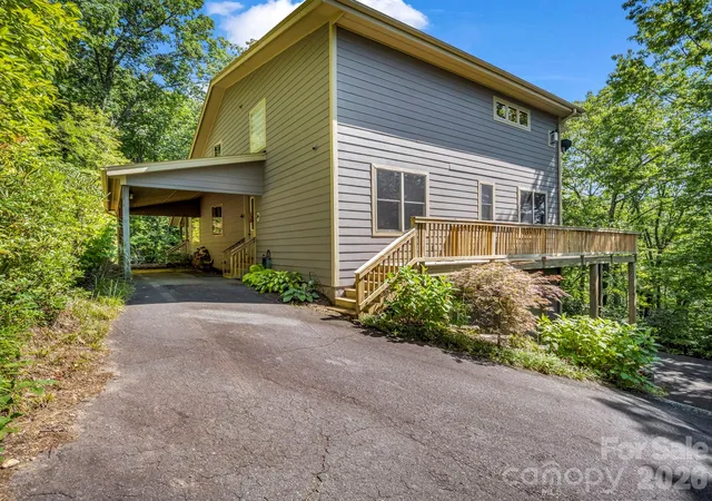 Photo 2 of Single family home for sale at 366 Summer Haven Rd, Swannanoa, NC 28778 | MLS# 4412743 | Listing updated on 2026-10-03