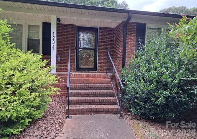 Photo 2 of Single family home for sale at 123 Softwind Ln, Concord, NC 28025 | MLS# 4413038 | Listing updated on 2026-09-05