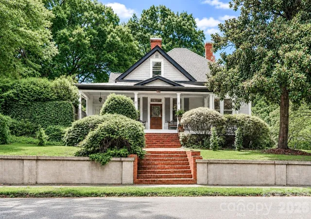 1st image of 804 E Broad St, Statesville, NC 28677 | MLS# 4413375