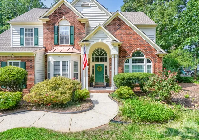 Single family home for sale at 10808 Pomerane Pl, Charlotte, NC 28277 | MLS# 4413765