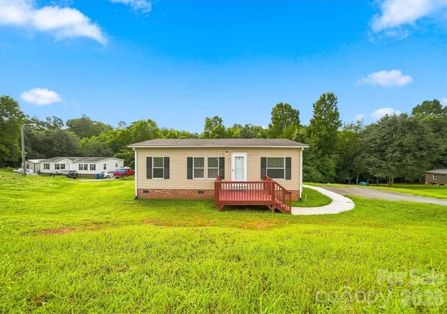 2nd image of 8660 Hollywood Dr, Connelly Springs, NC 28612 | MLS# 4415157