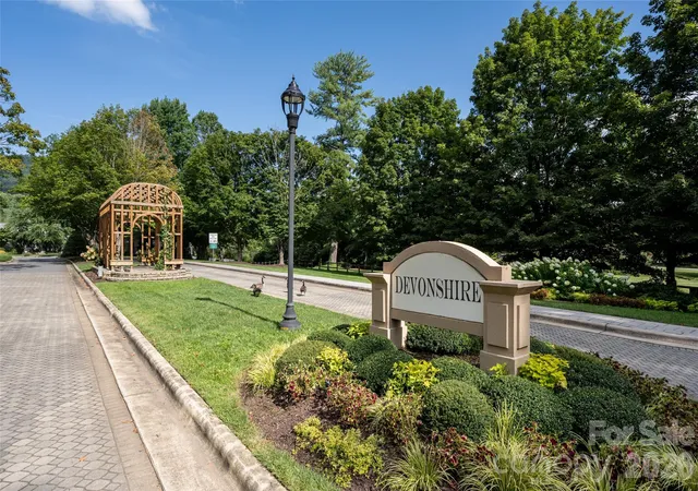 4th image of 8 Clovelly Wy, Asheville, NC 28803 | MLS# 4415587