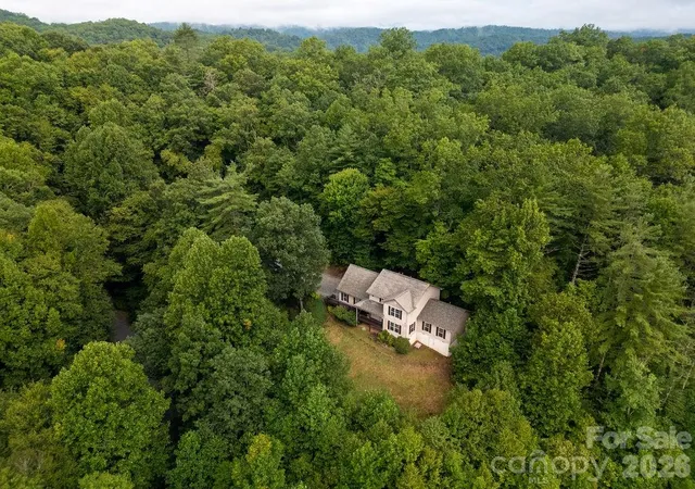 Photo 3 of Single family home for sale at 62 Pine Hill Dr, Brevard, NC 28712 | MLS# 4415644 | Listing updated on 2026-09-02