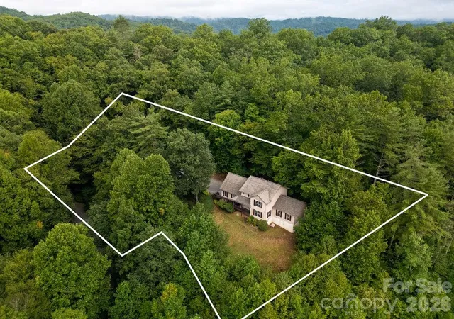 Photo 4 of Single family home for sale at 62 Pine Hill Dr, Brevard, NC 28712 | MLS# 4415644 | Listing updated on 2026-09-02