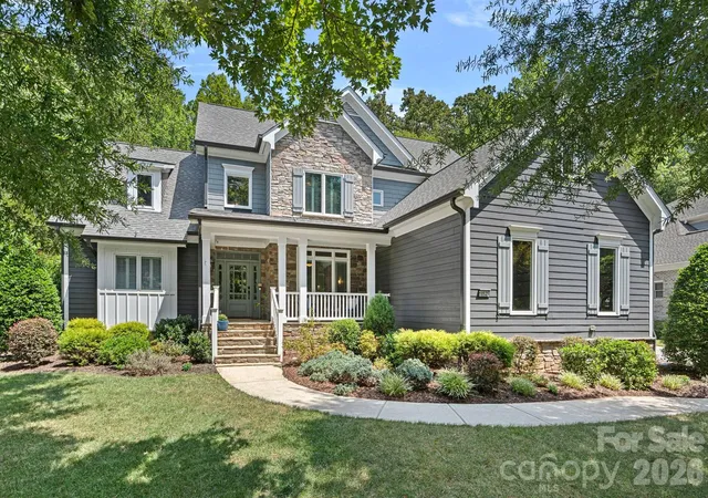 1st image of 18525 Rollingdale Ln, Davidson, NC 28036 | MLS# 4415842