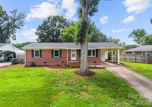 2nd image of 713 Crestwood Ave, Gastonia, NC 28054 | MLS# 4416200