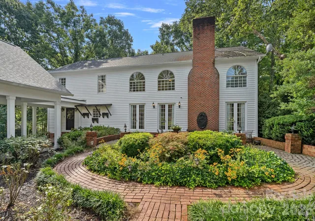 Photo 2 of Mansion for sale at 127 Celeste Estates Rd, Statesville, NC 28677 | MLS# 4416532 | Listing updated on 2026-10-01