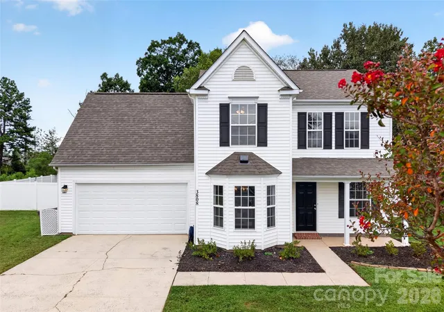 3rd image of 3808 Nuthatch Dr, Indian Trail, NC 28079 | MLS# 4416585