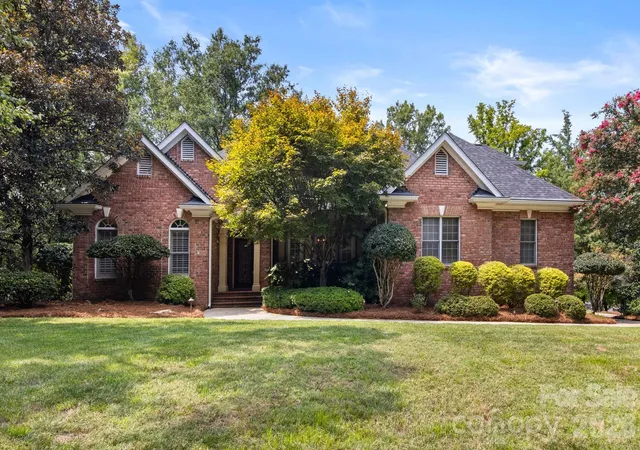 1st image of 5604 Challis View Ln, Charlotte, NC 28226 | MLS# 4416834