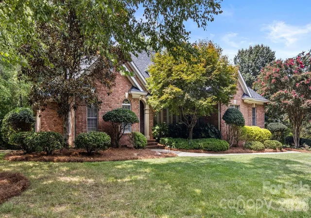 2nd image of 5604 Challis View Ln, Charlotte, NC 28226 | MLS# 4416834