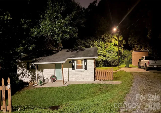 33rd image of 216 Auten Cir, Mount Holly, NC 28120 | MLS# 4416875