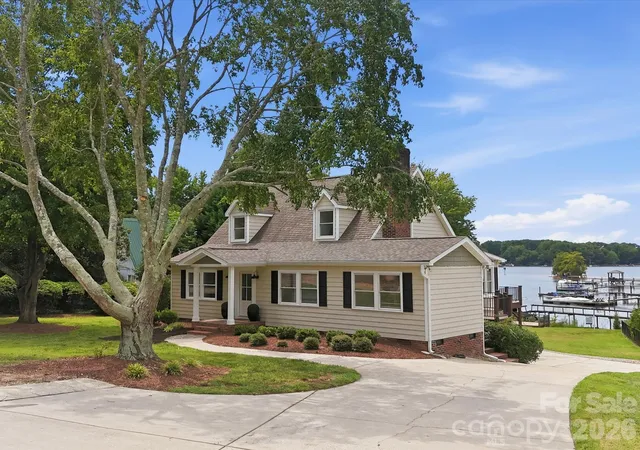 1st image of 20845 Lagoona Dr, Cornelius, NC 28031 | MLS# 4417083