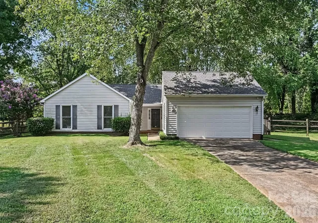 1st image of 8248 Oakley Ln, Charlotte, NC 28270 | MLS# 4417219
