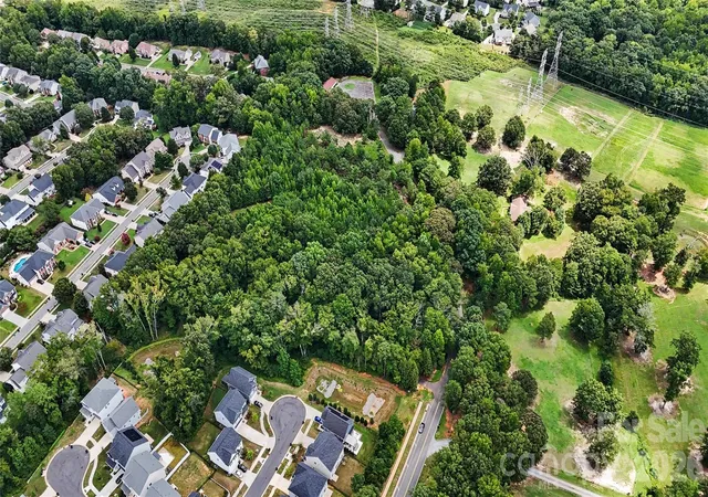 21st image of 2402 Simfield Church Rd, Matthews, NC 28105 | MLS# 4417312