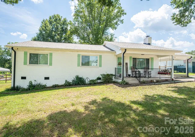 1st image of 1718 Woolie Rd, Lincolnton, NC 28092 | MLS# 4417317