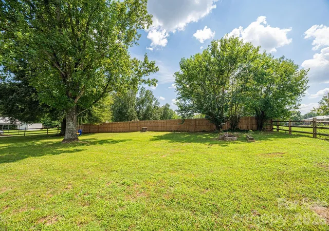 2nd image of 1718 Woolie Rd, Lincolnton, NC 28092 | MLS# 4417317