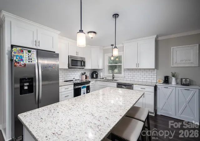 Photo 1 of Single family home for sale at 1718 Woolie Rd, Lincolnton, NC 28092 | MLS# 4417317 | Listing updated on 2026-08-30