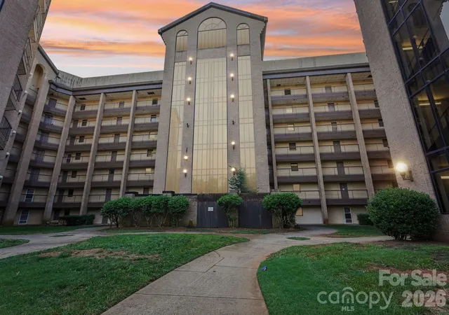 2nd image of 211 Heritage Blvd, Fort Mill, SC 29715