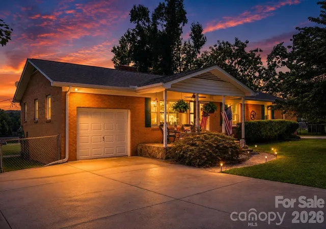 1st image of 724 Hillcrest Dr, Bessemer City, NC 28016 | MLS# 4417402