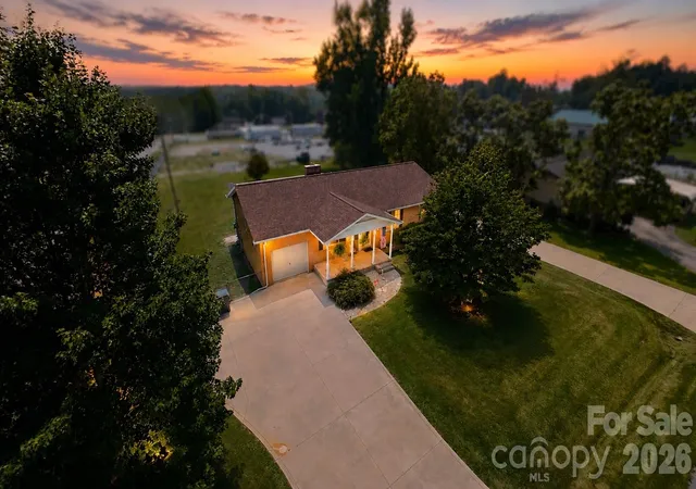 35th image of 724 Hillcrest Dr, Bessemer City, NC 28016 | MLS# 4417402