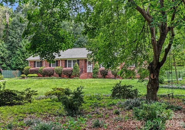 3rd image of 1204 Dumbarton Rd #3, Gastonia, NC 28054 | MLS# 4417405