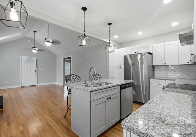 30th image of 626 S Green St, Statesville, NC 28677 | MLS# 4417427