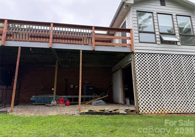 Photo 5 of Single family home for sale at 1000 Beaumont Poplar St, North Wilkesboro, NC 28659 | MLS# 4417432 | Listing updated on 2026-08-25