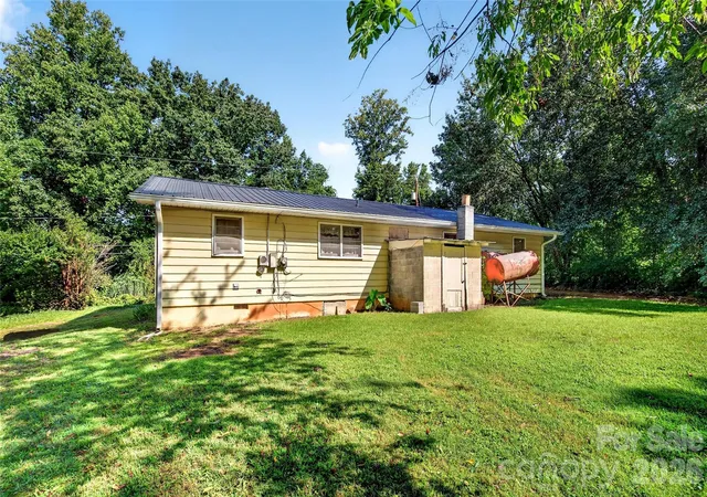 5th image of 55 Edwards Dr, Nebo, NC 28761 | MLS# 4417436