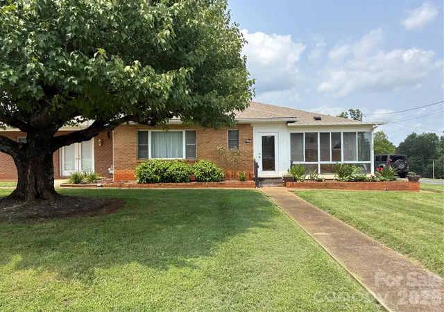 2nd image of 1308 Salem Rd, Morganton, NC 28655 | MLS# 4417448