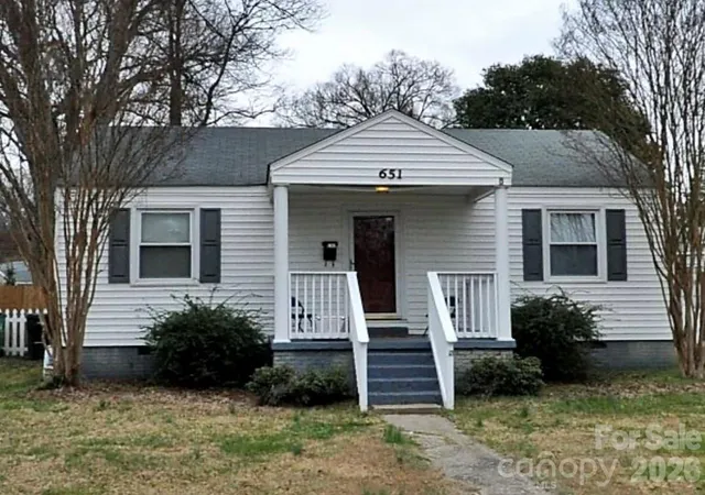 1st image of 651 Melbourne Ct, Charlotte, NC 28209 | MLS# 4417477