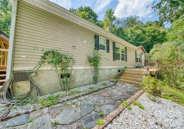 Photo 5 of Single family home for sale at 18 Henry White Ln, Leicester, NC 28748 | MLS# 4419769 | Listing updated on 2026-09-05