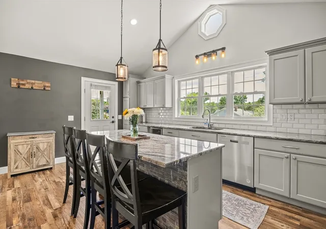 Photo 3 of Sale Pending at 20 Mountain View St, South Hadley, MA 01075 | MLS# 73564256 | Listing updated on 2026-08-29