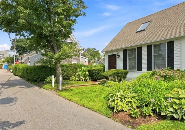 1st image of 15 Mechanic Street #1, Provincetown, MA 02657 | MLS# 73563903