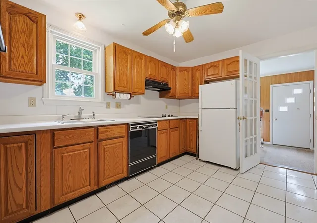 Photo 3 of Sale Pending at 69 Ridge Rd, Marlborough, MA 01752 | MLS# 73562874 | Listing updated on 2026-09-15