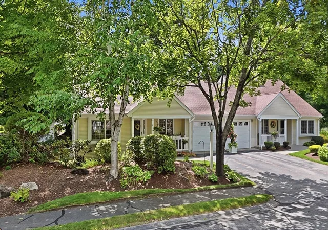 Photo 3 of Sale Pending at 8 Stratton Dr #8, Shrewsbury, MA 01545 | MLS# 73562683 | Listing updated on 2026-09-01