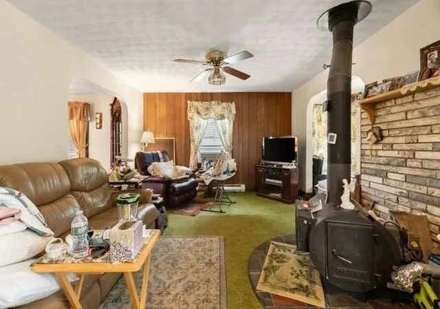 5th image of 42 Piedmont St, Lynn, MA 01904 | MLS# 73564482